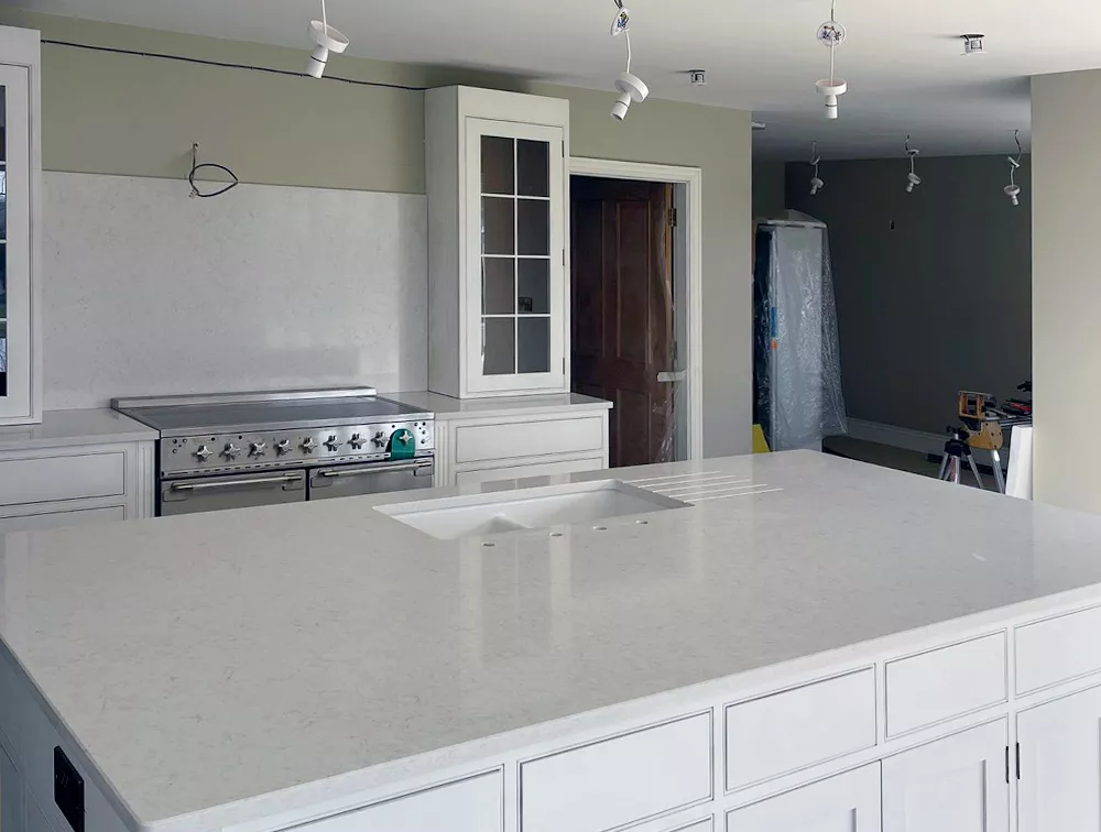 Bespoke quartz, marble and granite surfaces for kitchens, bathrooms and living spaces