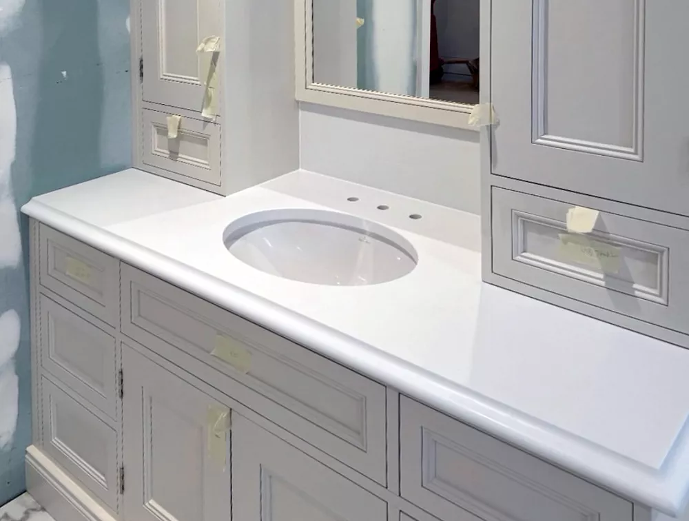 Bespoke quartz, marble and granite surfaces for kitchens, bathrooms and living spaces