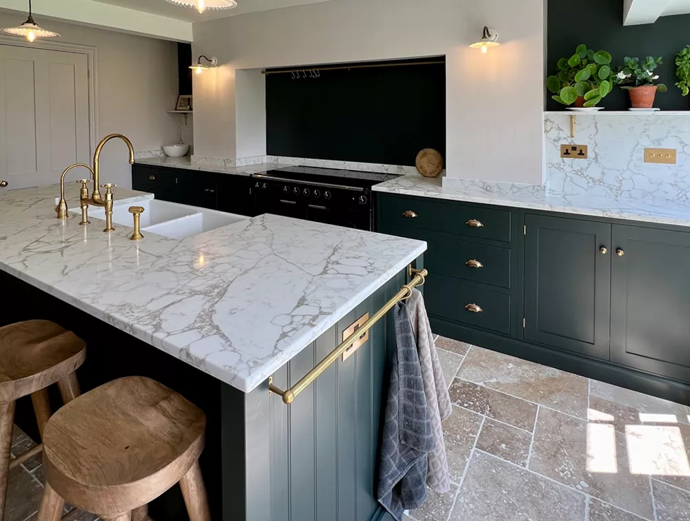 Bespoke quartz, marble and granite surfaces for kitchens, bathrooms and living spaces